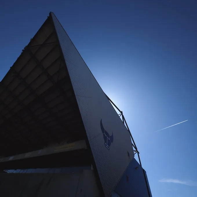 九游官网-25-26赛季英冠降级已定：谢周三、莱斯特城、牛津联降入英甲